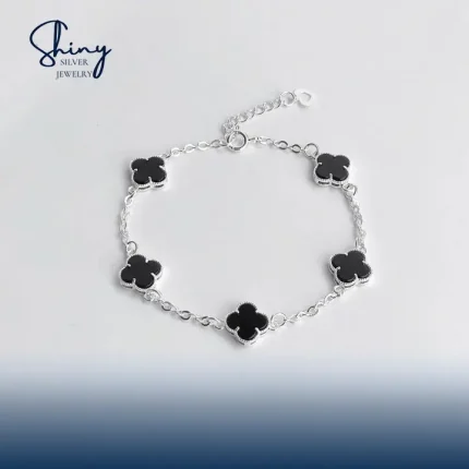 lac-tay-bac-co-bon-la-may-man